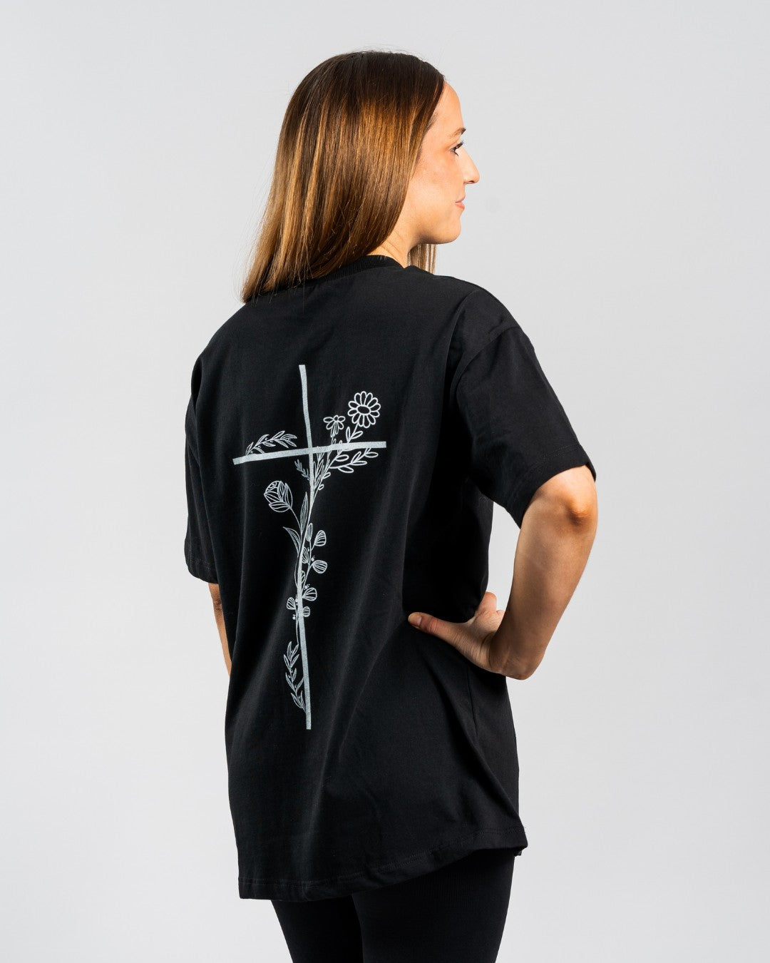 Camiseta extragrande para mujer 'Floral Cross'