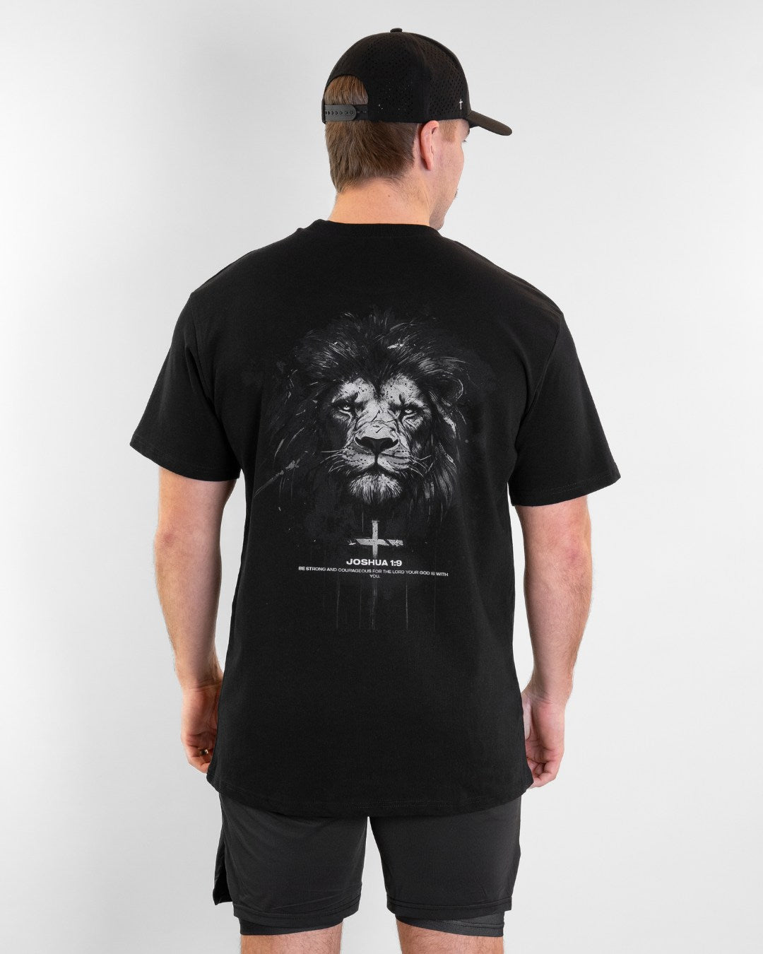 Joshua 1:9 Lion Oversized T-Shirt