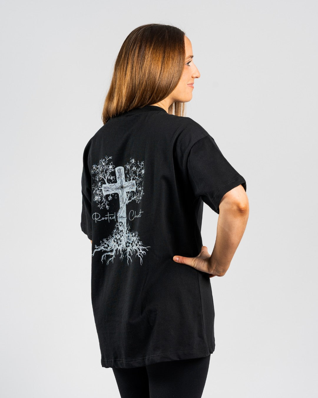 Camiseta extragrande para mujer «Arraigados en Cristo»