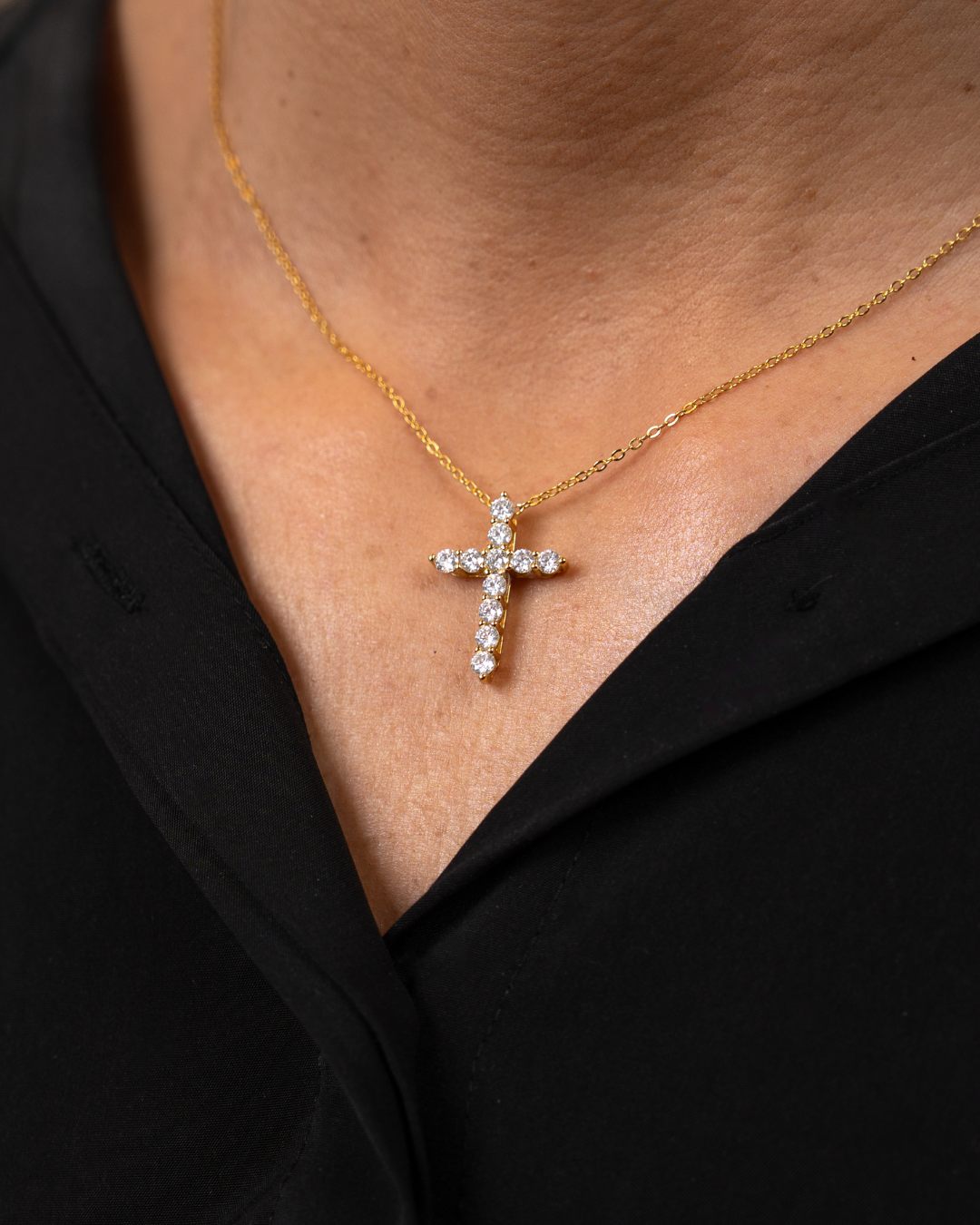 Women's Moissanite Cross Necklace